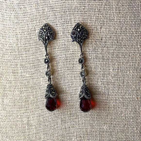Vintage Faceted Red Garnet & Sterling Silver Marcasite Long Drop Dangle Earrings - Picture 14 of 14